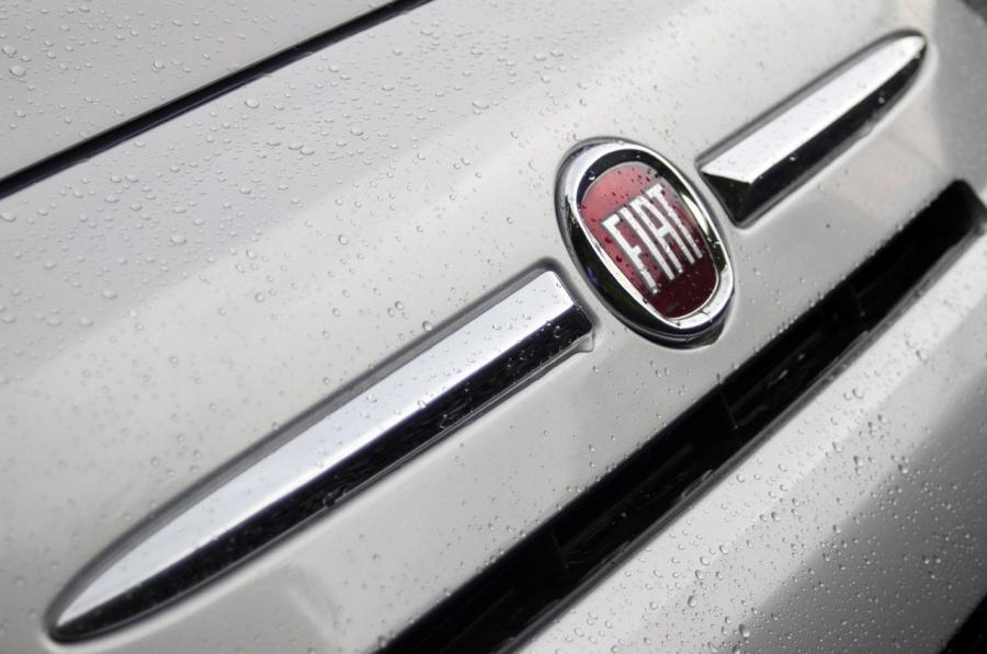  Fiat 500C 2012 года  (фото 36 из 98)